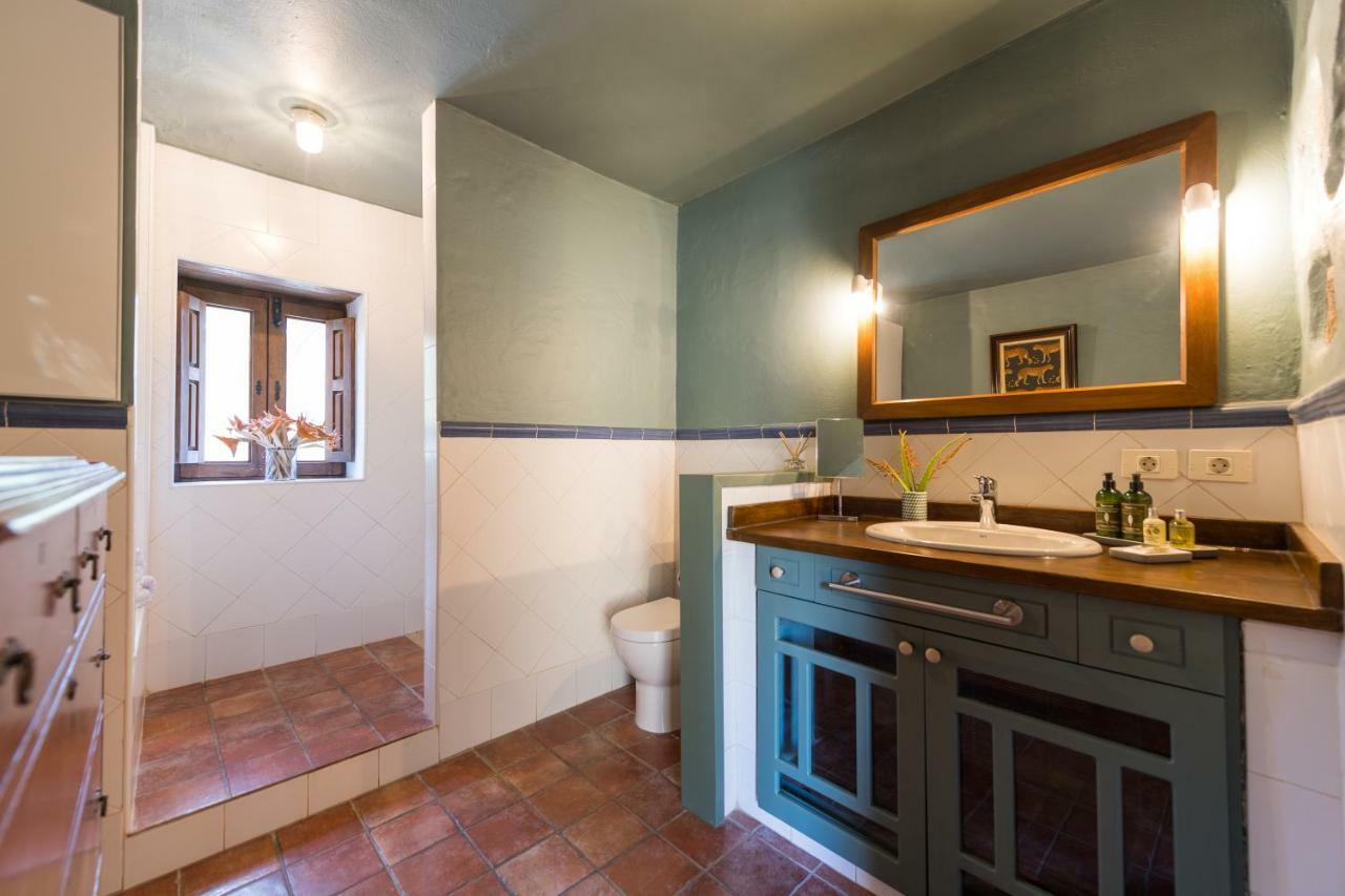 Bohemian Hideaway Finca - 2 Unique Houses With Shared Pool Santa Lucia Екстериор снимка