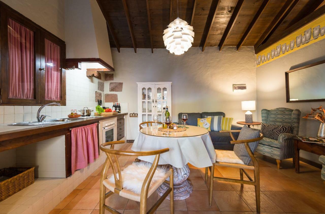 Bohemian Hideaway Finca - 2 Unique Houses With Shared Pool Santa Lucia Екстериор снимка