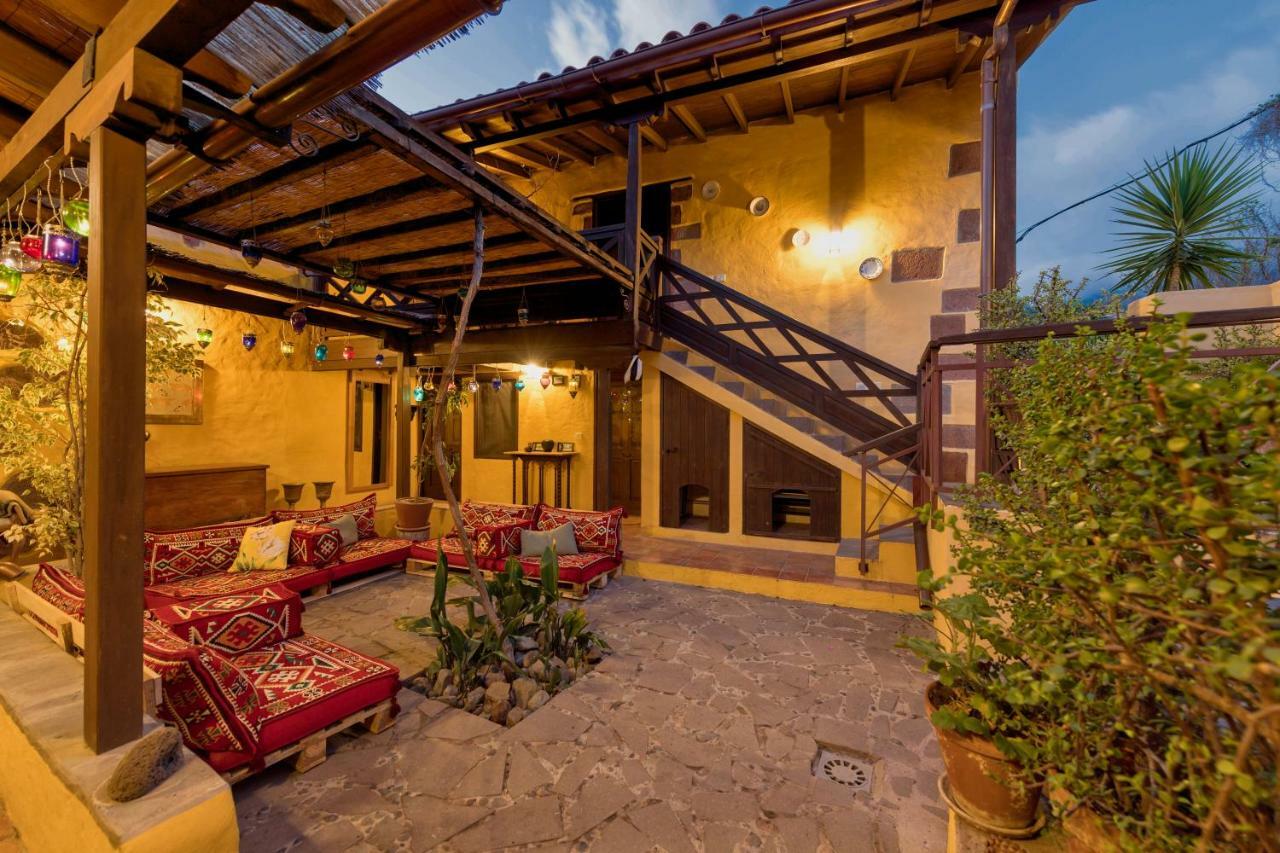 Bohemian Hideaway Finca - 2 Unique Houses With Shared Pool Santa Lucia Екстериор снимка